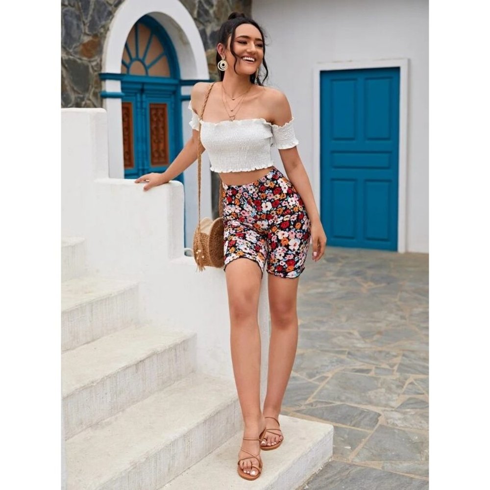 ✅ SALE NEW! Sizes 12 Floral Biker Shorts